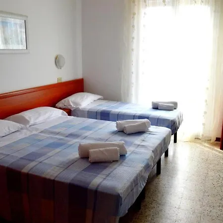 In Guest - New Cirene Big Quadruple 4 People With Half Package *