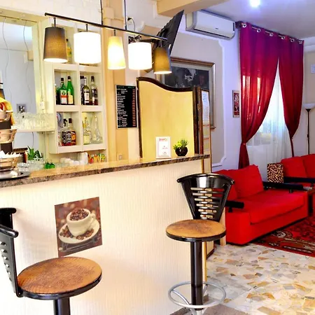 In Guest - New Cirene Big Quadruple 4 People With Half Package Casa de hóspedes *